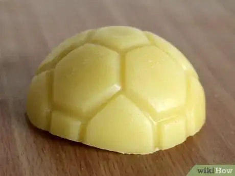 Image titled Make Lip Gloss with Honey Step 6