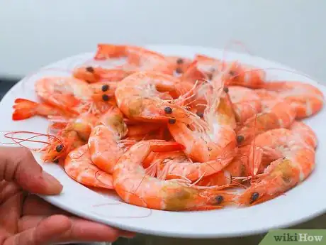 Image titled Make Sinigang Na Hipon (Shrimp in Sour Soup) Step 3