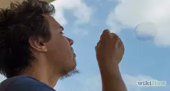 Make a Longer Lasting Bubble Solution