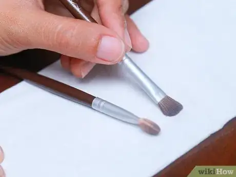 Image titled Use Eyeshadow as Eyeliner Step 2