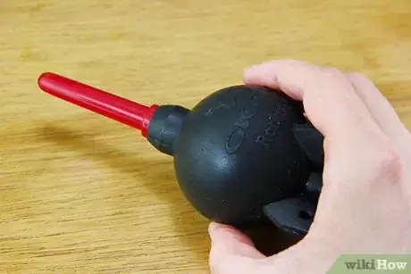 Image titled Clean a Camera Lens Step 1