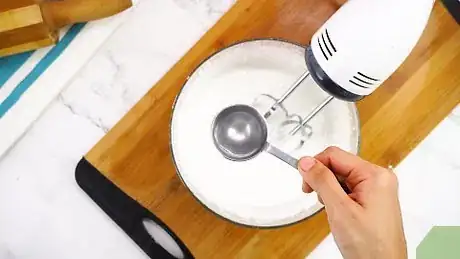 Image titled Keep Royal Icing Soft Step 10