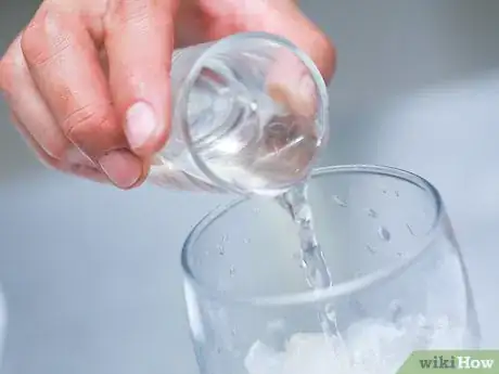 Image titled Make Fake Ginger Ale Using Soda Step 4