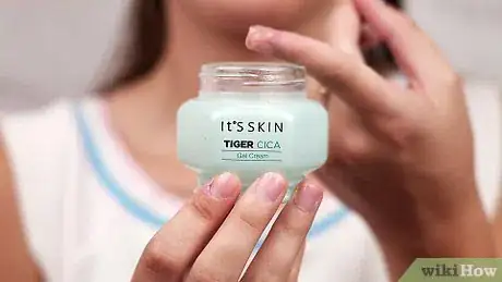 Image titled What Products Can You Use to Moisturize Your Face Step 1
