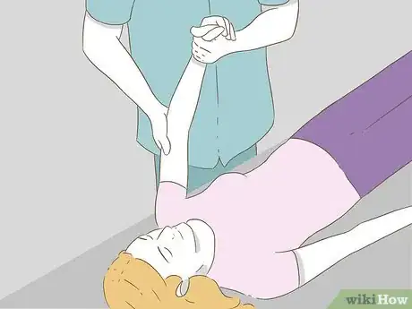 Image titled Apply Splints Step 1