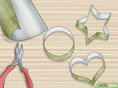 Image titled Decorate With Recycled Items Step 3