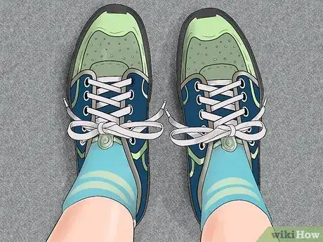 Image titled Fit Crutches Step 1