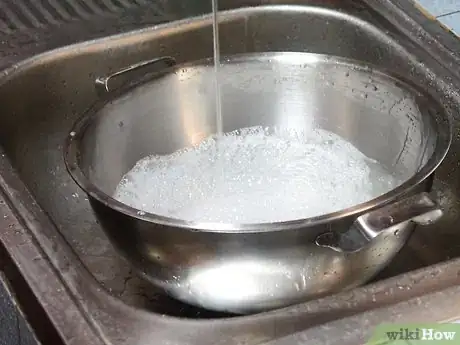 Image titled Clean a Fondue Pot Step 8