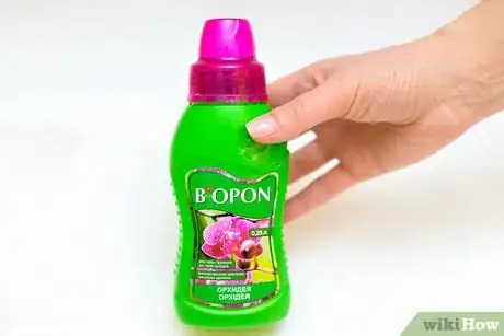 Image titled Dress Up a Salad with Edible Flowers Step 2