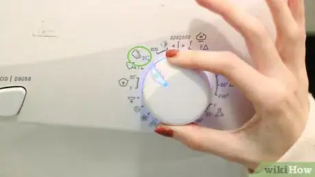 Image titled Wash Duvets Step 10