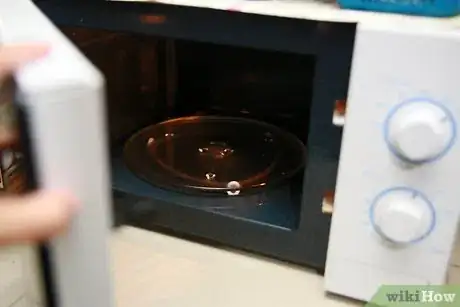 Image titled Liquify Honey Step 1