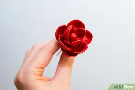 Image titled Make Roses out of Fondant Step 12