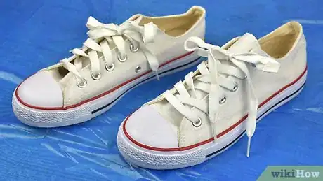 Image titled Create Faded Dyed Sneakers Step 6