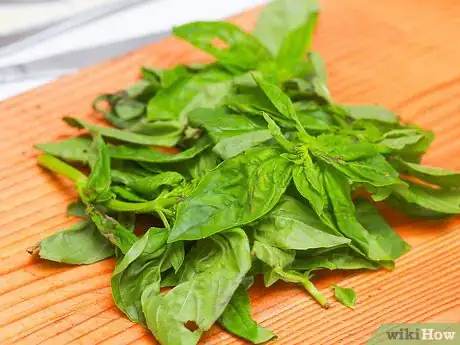 Image titled Freeze Herbs Step 1