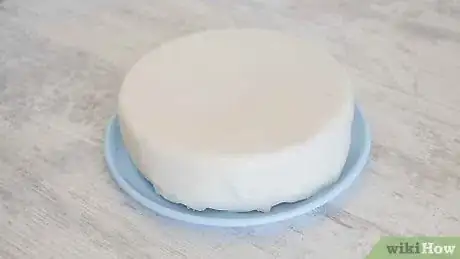 Image titled Paint a Cake Step 1