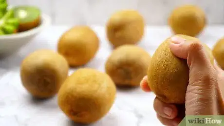 Image titled Make Kiwi Juice Step 1