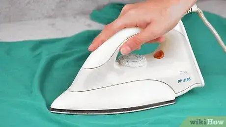 Image titled Cut T‐Shirt Yarn Step 1