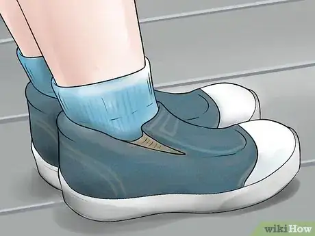 Image titled Fit Crutches Step 6