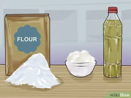 Image titled Use Cake Release Spray Step 7