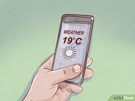 Image titled Visit the Eiffel Tower Step 7