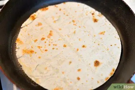 Image titled Make Lobster Nachos Step 5