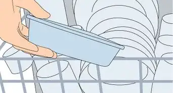 Fix Smelly Plastic Containers