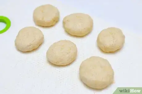 Image titled Make Biscuit Bowls Step 10