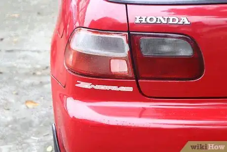 Image titled Use Matte Paint Step 11