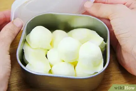 Image titled Make Marshmallow Bark Step 11