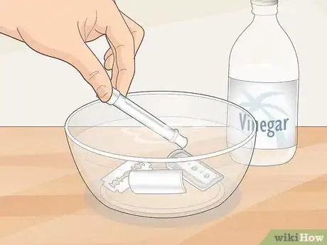 Image titled Dry a Safety Razor Step 10