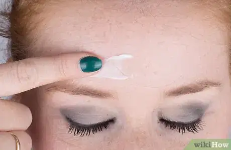 Image titled Use Clearasil Ultra Rapid Action Vanishing Treatment Cream Step 1