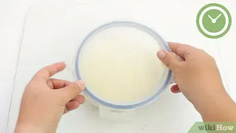 Image titled Decorate a Carrot Cake Step 5