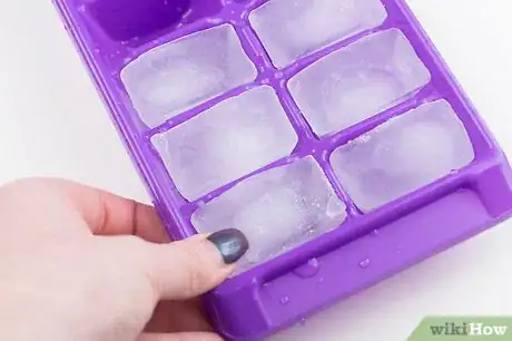 Image titled Make Ice Cubes with an Ice Tray Step 5