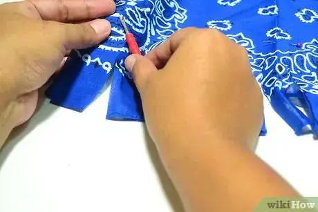 Image titled Make a Pillow Out of a Bandana Step 17