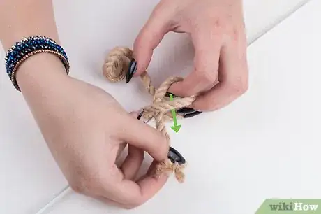 Image titled Tie a Painter Hitch Step 6