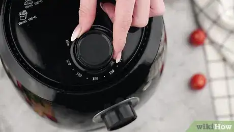 Image titled Roast Garlic in an Air Fryer Step 1