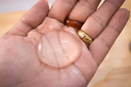 Image titled Raindrop cakein hand