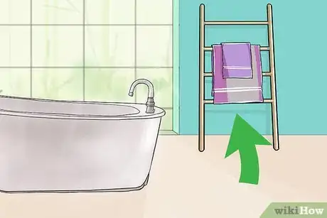 Image titled Arrange Bathroom Towels Step 4