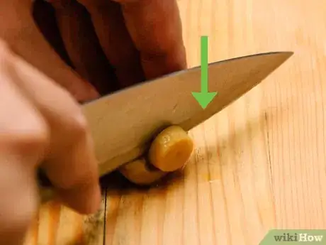 Image titled Make Garlic Mushrooms Step 13