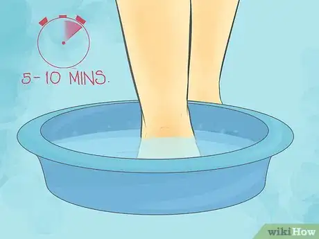 Image titled Use Foot Baths for Athlete’s Foot Step 12