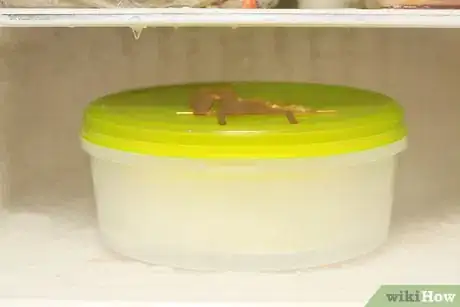 Image titled Wrap a Wedding Cake Step 8