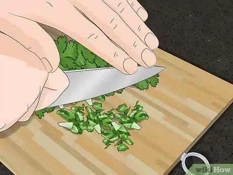 Image titled Use Cilantro Step 3