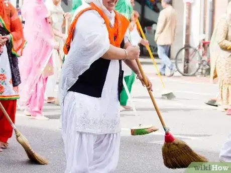 Image titled Converse and Relate to British People Step 12