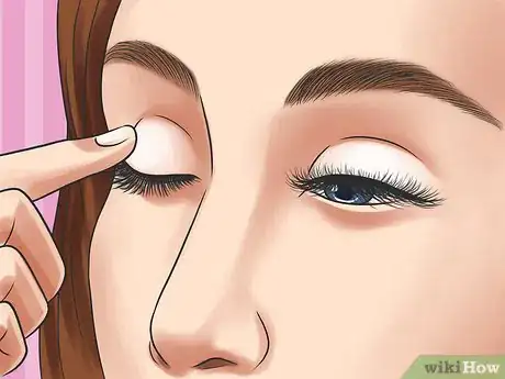 Image titled Do Reverse Eyeliner Step 2