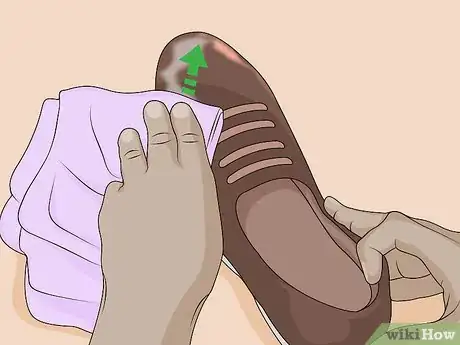 Image titled Remove Salt Stains from Shoes Step 11