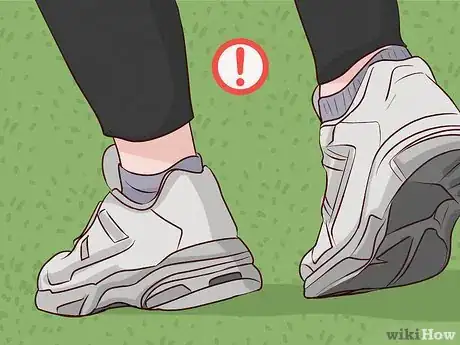 Image titled Get a Good Spray Tan Step 17