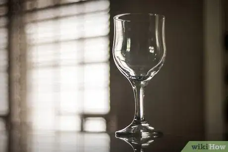 Image titled Take Photographs of Glass Objects Step 1