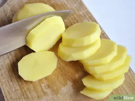 Image titled Make Fennel, Broccoli and Potato Bake Step 2