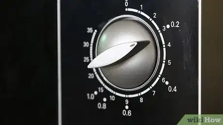 Image titled Braise Chicken Step 1