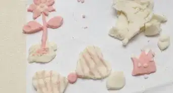Create Cornstarch Playdough